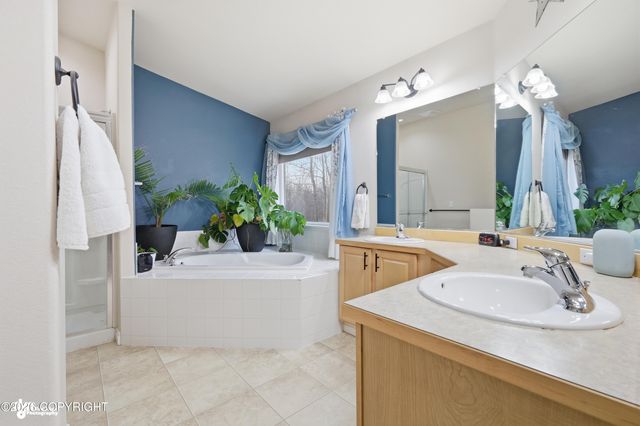 1356 E Hidden Ranch Loop, Palmer, AK 99645