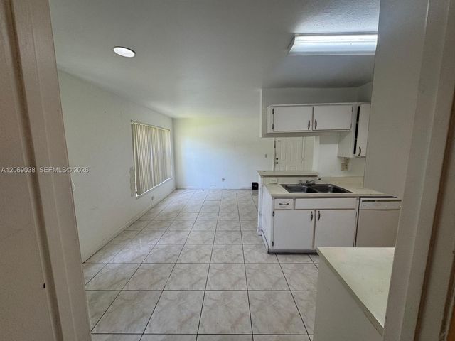 8793 NW 39th Street 7 blgd, Sunrise, FL 33351