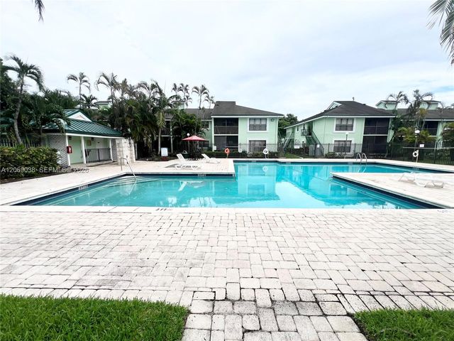 8793 NW 39th Street 7 blgd, Sunrise, FL 33351