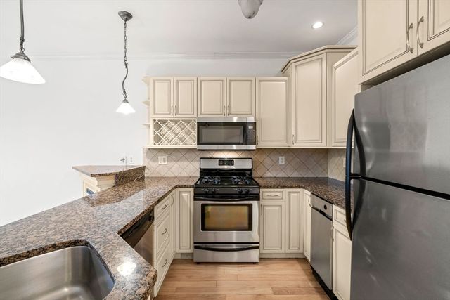 102 Boston St 1, Boston, MA 02125