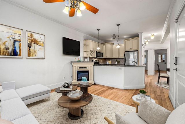 102 Boston St 1, Boston, MA 02125