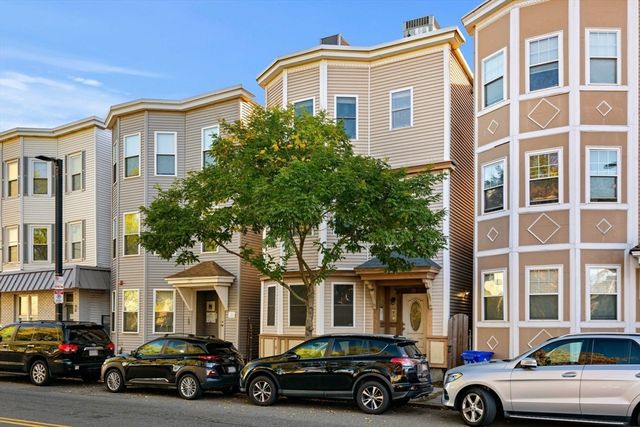 102 Boston St 1, Boston, MA 02125
