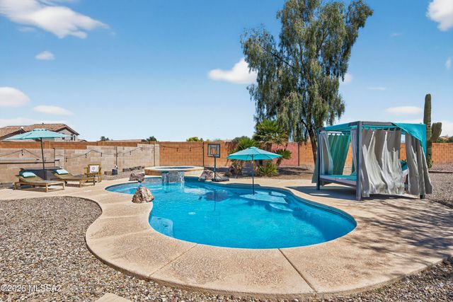 7449 W Mission View Place, Tucson, AZ 85743