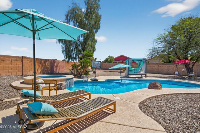 7449 W Mission View Place, Tucson, AZ 85743