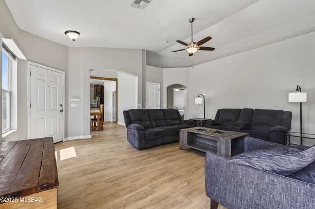 7449 W Mission View Place, Tucson, AZ 85743