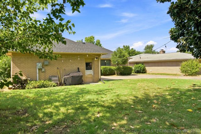 6930 E 20th Street, Tulsa, OK 74112