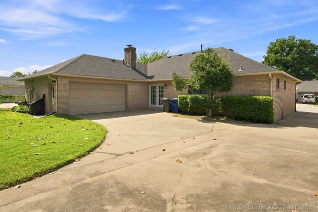 6930 E 20th Street, Tulsa, OK 74112
