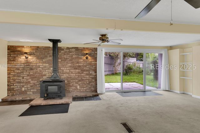 9 Palmetto Beach Dr, Bluffton, SC 29910