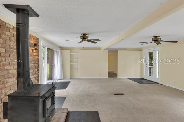 9 Palmetto Beach Dr, Bluffton, SC 29910