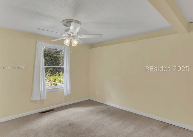 9 Palmetto Beach Dr, Bluffton, SC 29910