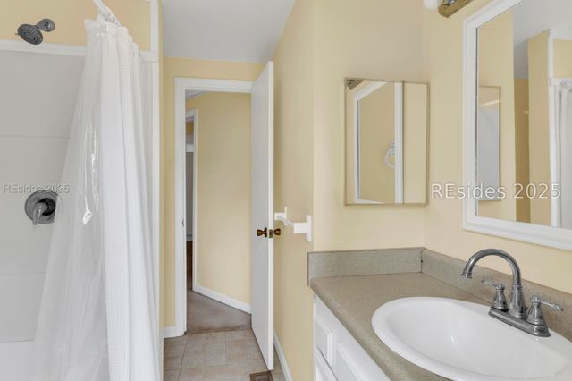 9 Palmetto Beach Dr, Bluffton, SC 29910