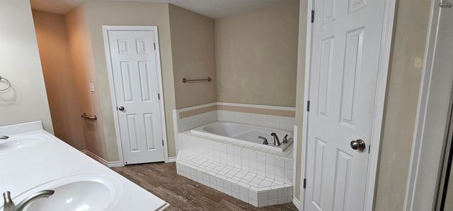 311 SEABEA DRIVE, Lakeside City, TX 76308