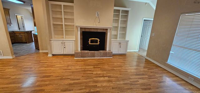 311 SEABEA DRIVE, Lakeside City, TX 76308