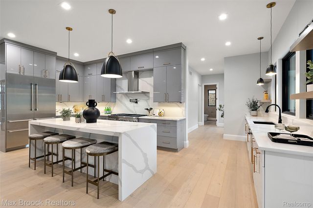 1541 Shipman Boulevard, Birmingham, MI 48009