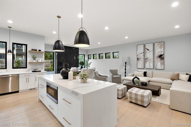 1541 Shipman Boulevard, Birmingham, MI 48009