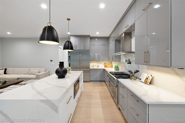 1541 Shipman Boulevard, Birmingham, MI 48009