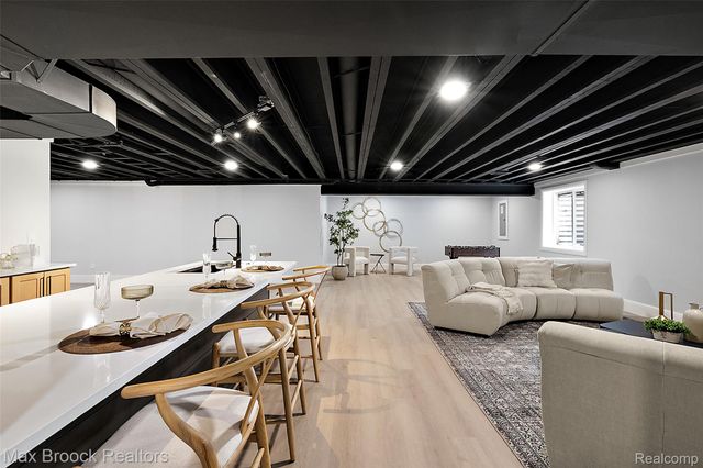 1541 Shipman Boulevard, Birmingham, MI 48009