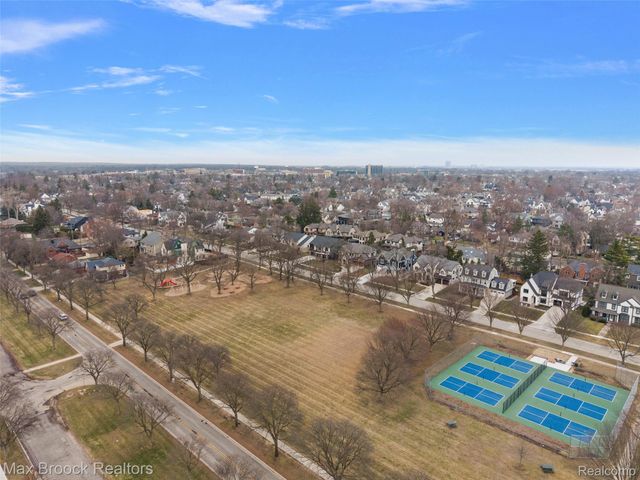 1541 Shipman Boulevard, Birmingham, MI 48009