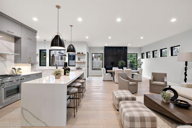 1541 Shipman Boulevard, Birmingham, MI 48009