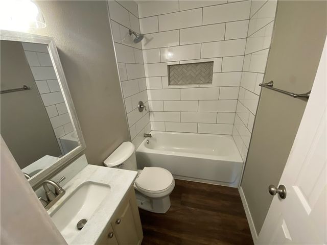 7252 The Mansions Dr D-3, Corpus Christi, TX 78414