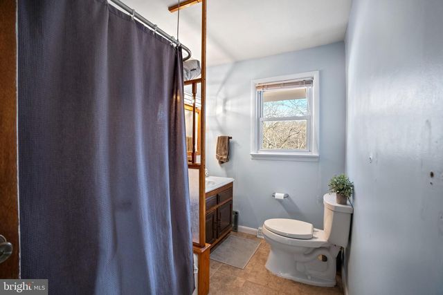 257 CHAPEL HEIGHTS RD, Sewell, NJ 08080