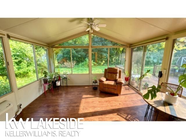 8698 Hedgeway Drive, Shelby Twp, MI 48317