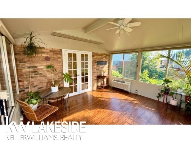 8698 Hedgeway Drive, Shelby Twp, MI 48317