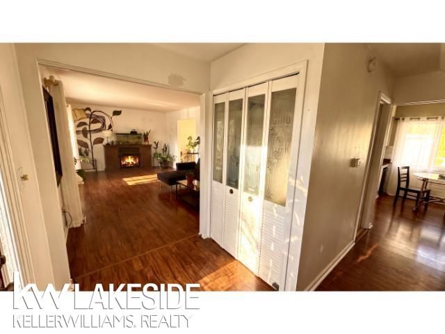 8698 Hedgeway Drive, Shelby Twp, MI 48317
