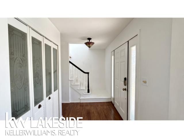 8698 Hedgeway Drive, Shelby Twp, MI 48317