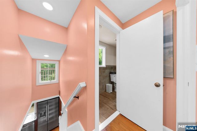 6 Hoover Road, Jefferson Township, NJ 07438