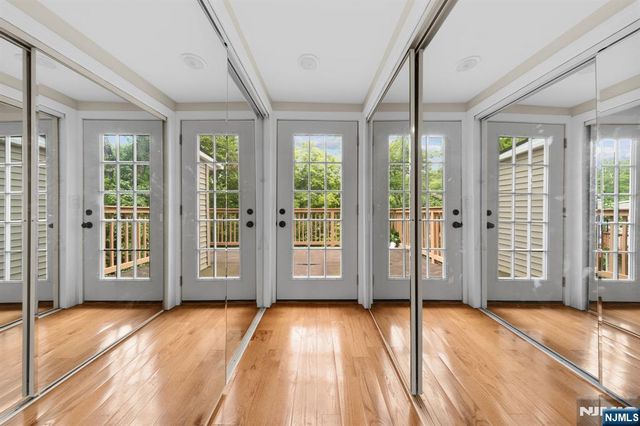 6 Hoover Road, Jefferson Township, NJ 07438