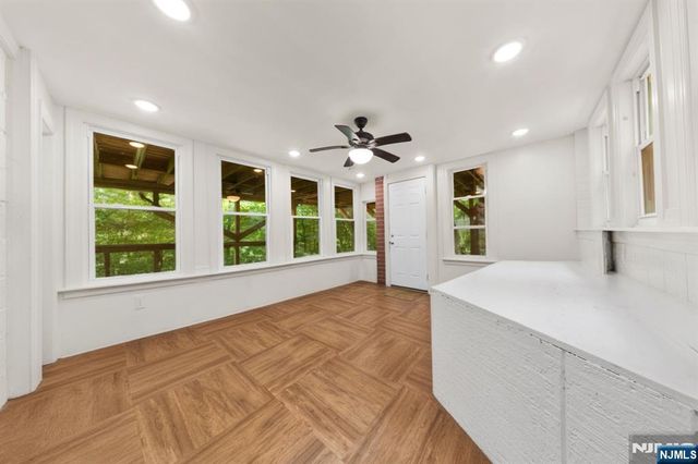 6 Hoover Road, Jefferson Township, NJ 07438