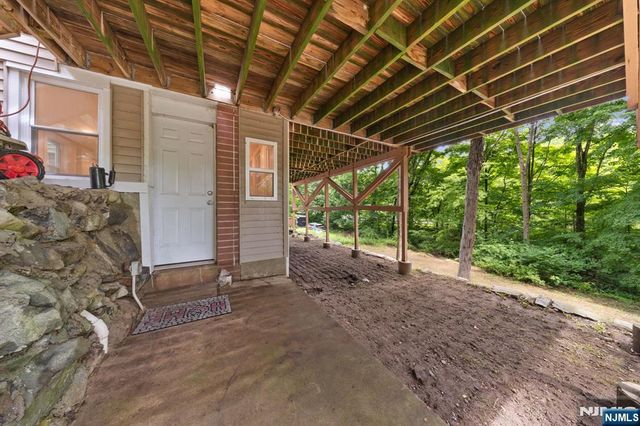 6 Hoover Road, Jefferson Township, NJ 07438