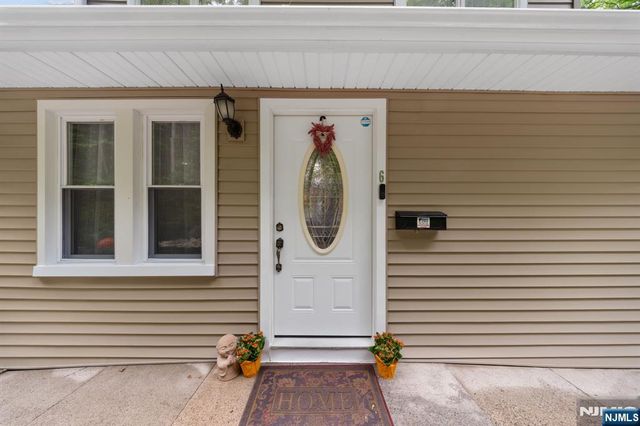 6 Hoover Road, Jefferson Township, NJ 07438