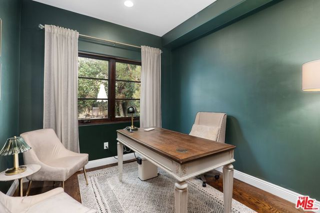 3522 S Barrington Avenue, Los Angeles, CA 90066