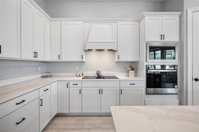 9734 SW Meridian Way, Stuart, FL 34997