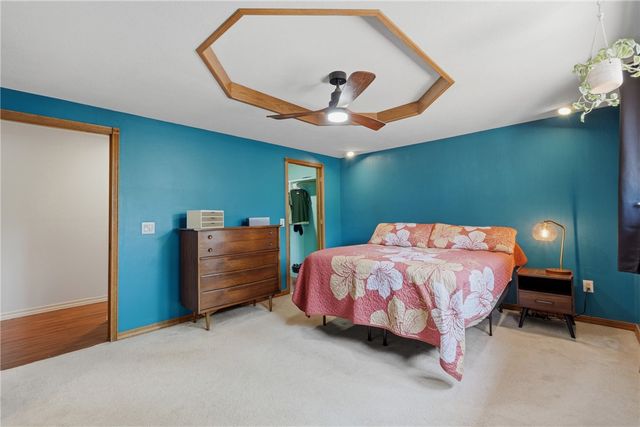 24 Indian Wells, Holiday Island, AR 72631