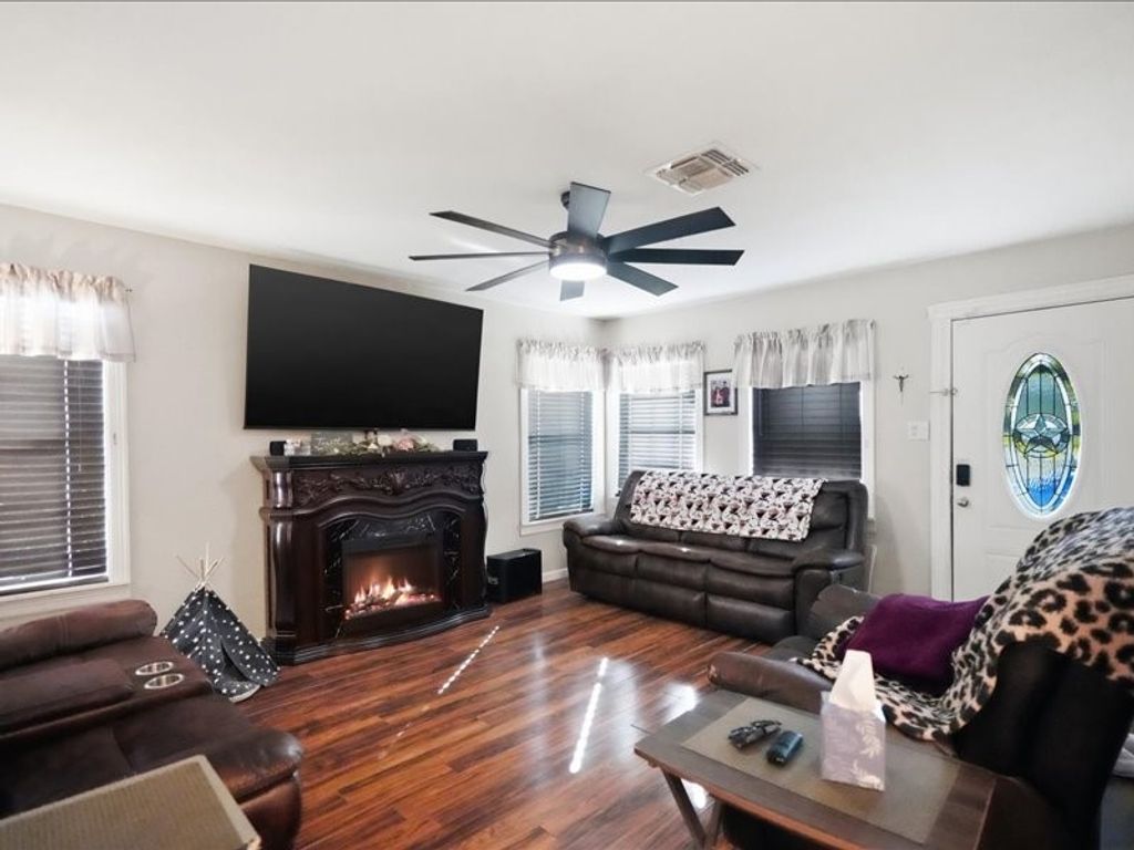 625 Sheridan Dr, Corpus Christi, TX 78412 — photo 5