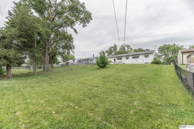 7602 S 35th Street, Bellevue, NE 68147