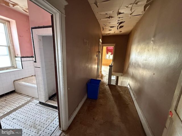 4801 A ST, Philadelphia, PA 19120