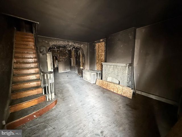 4801 A ST, Philadelphia, PA 19120