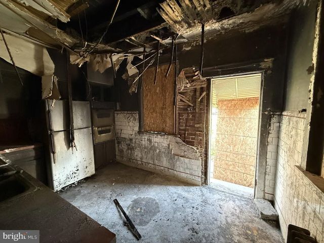 4801 A ST, Philadelphia, PA 19120