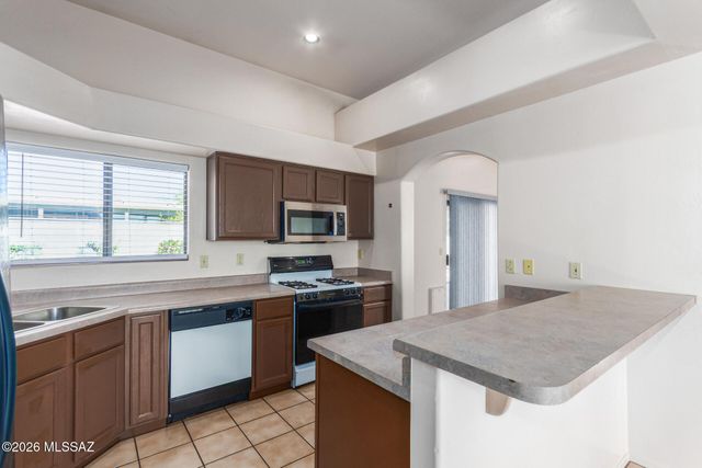 4011 W Gentle Place, Tucson, AZ 85741