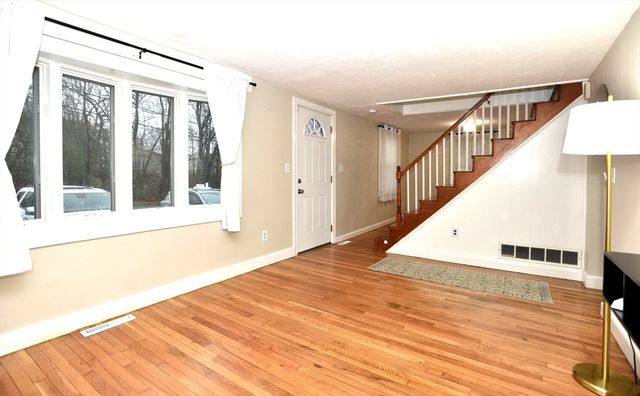 157 Salem St, Rockland, MA 02370