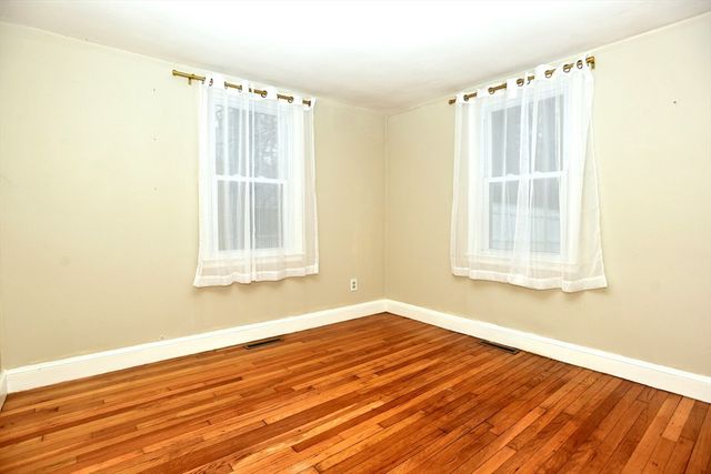 157 Salem St, Rockland, MA 02370