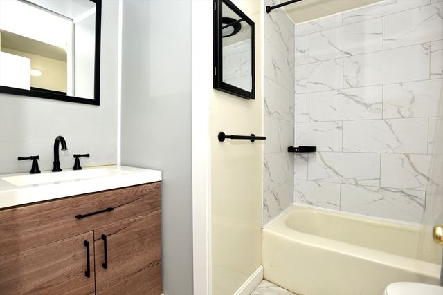 157 Salem St, Rockland, MA 02370