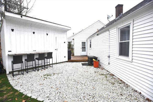 157 Salem St, Rockland, MA 02370