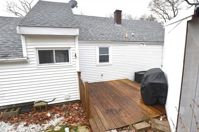 157 Salem St, Rockland, MA 02370