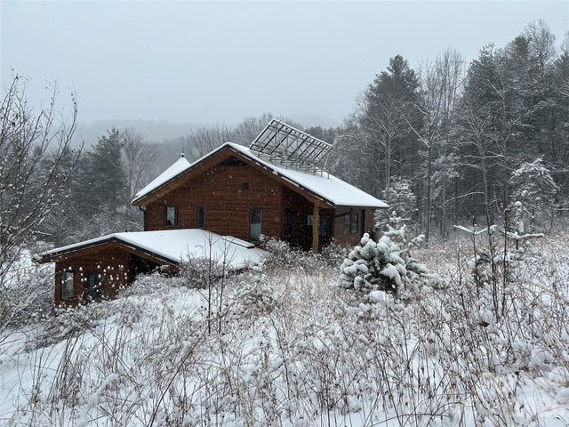 1422 Middle Fork Road, Hendersonville, NC 28792