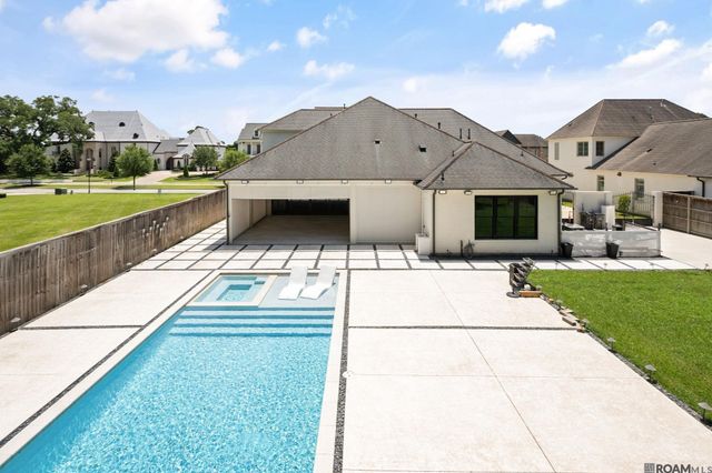 140 Valhalla Blvd, Baton Rouge, LA 70810